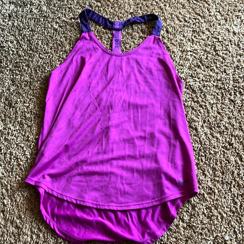 Nike workout tank top